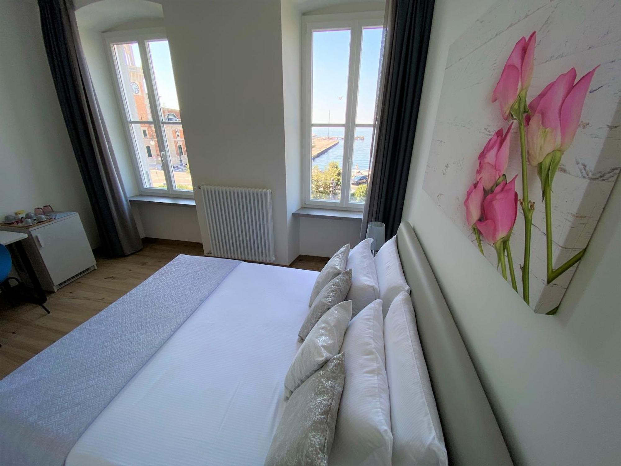 Five Flowers Guest House Trieste Exterior foto