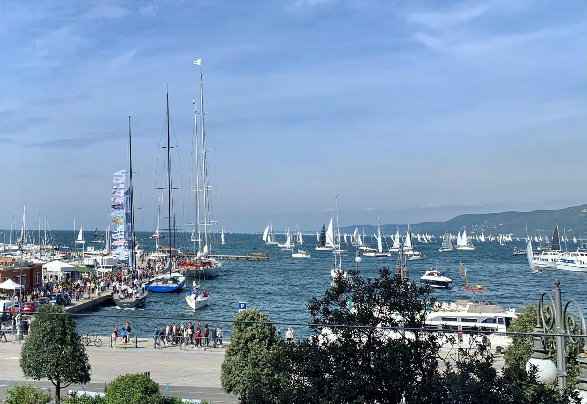 Five Flowers Guest House Trieste Exterior foto